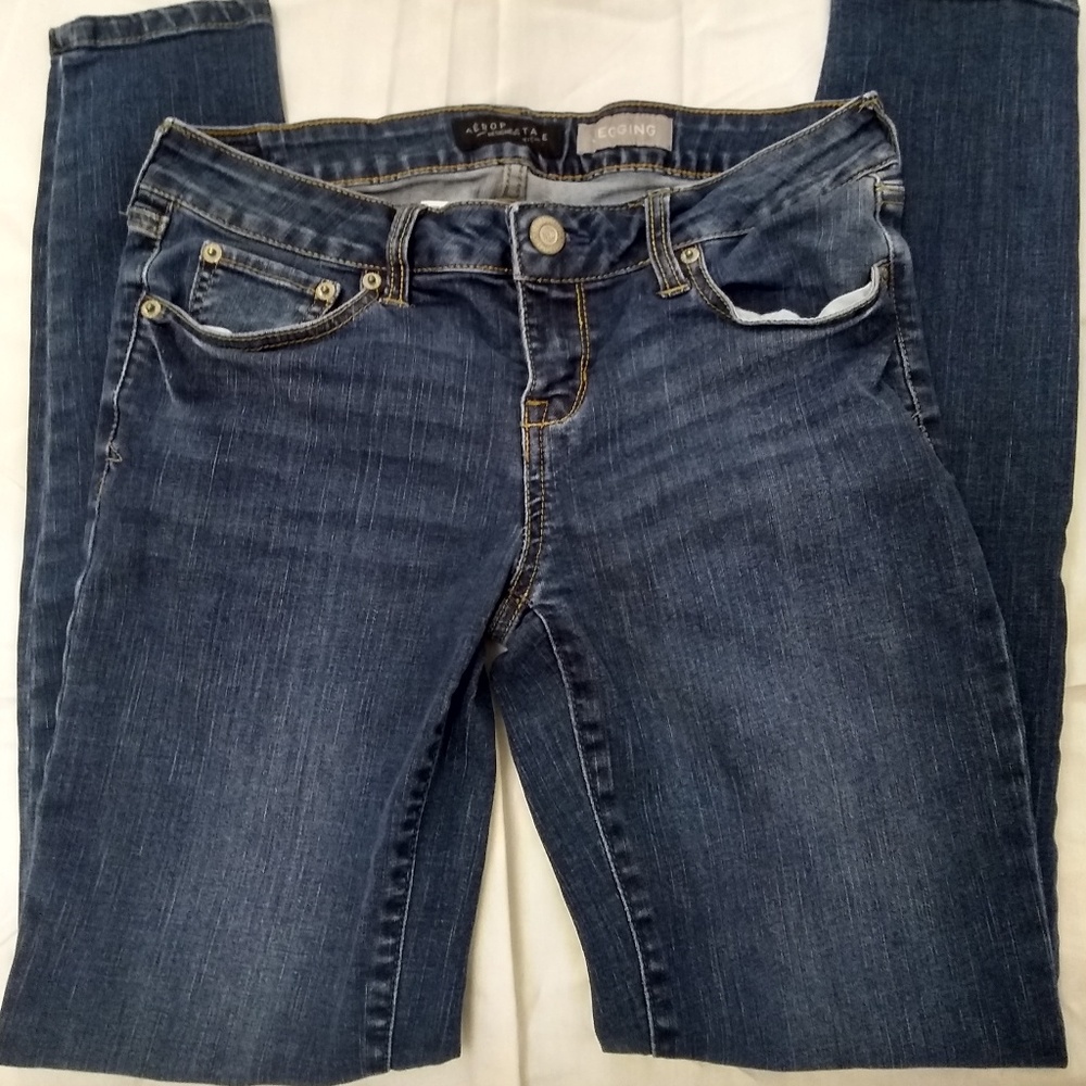 ❤️ Make Me A Offer ❤Aeropostale Dark Blue Jeggings
